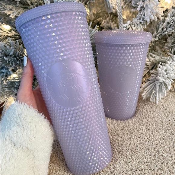 Starbucks Studded Iridescent Venti and Grande Icy Tumbler. Holiday 2021.